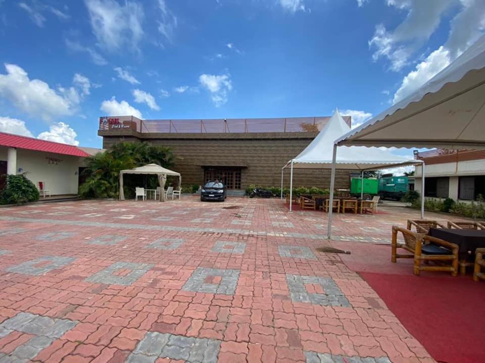 Focus Club And Resort Ranchi Zewnętrze zdjęcie